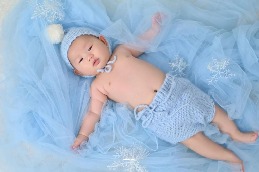 玉林宝宝要不要穿袜子